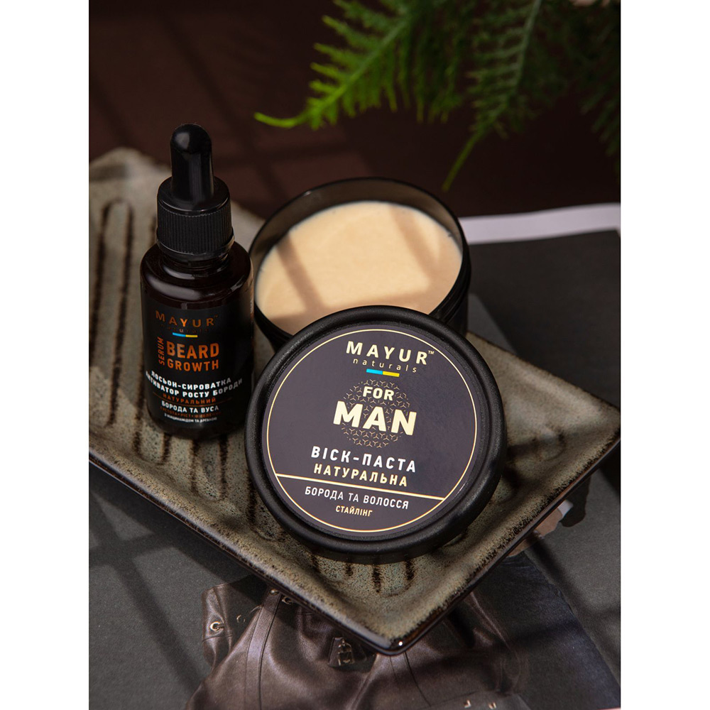 Воск для волос MAYUR Для стайлинга бороды и волос 50 мл (4820230952872) Состав Water/ Вода очищенная, Beeswax/Воск пчелиный, Vitis vinifera (Grape) seed oil***/Масло виноградных косточек, Prunus Persica (Peach) Kernel oil***/Масло персика, PEG-40 Hydrogenated castor oil** */Гидрогенизированное касторовое масло, Cetearyl Alcohol