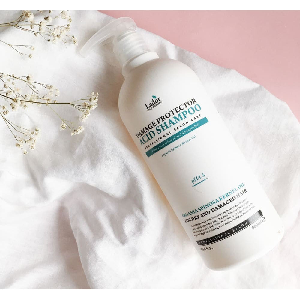 Шампунь LA'DOR Damage Protector Acid Shampoo 900 мл (8809500810926) Состав Water, Sodium Laureth Sulfate, Sodium Lauryl Sulfate, Cocamidopropyl Betaine, PEG-60 Hydrogenated Castor Oil, Trideceth-10, Lauramide DEA, Argan Oil, Disodium EDTA, Polyquaternium-10, Citric Acid, Climbazole, Oxyacetophenone