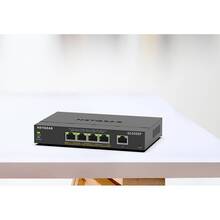 Комутатор NETGEAR GS305EP 4xGE PoE+(63Вт) 1xGE (GS305EP-100PES)