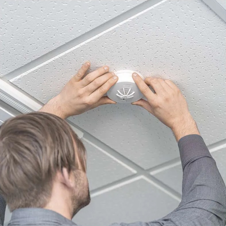 Датчик дыма EMOS P56300 В Фокстрот Датчик дыма EMOS P56300