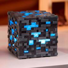 Ігровий атрибут NOBLE COLLECTION MINECRAFT Diamond ore 10 см