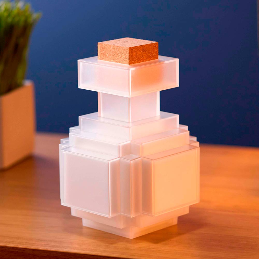 Світильник NOBLE COLLECTION MINECRAFT Potion Bottle 15см Особливості Розмір 15 см;