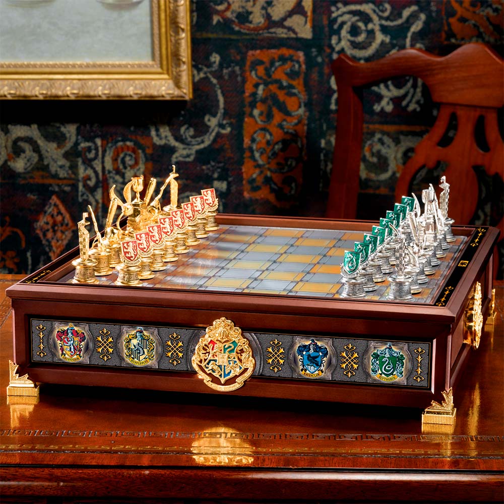 Внешний вид Шахматы NOBLE COLLECTION HARRY POTTER Quidditch Chess (NN7109)