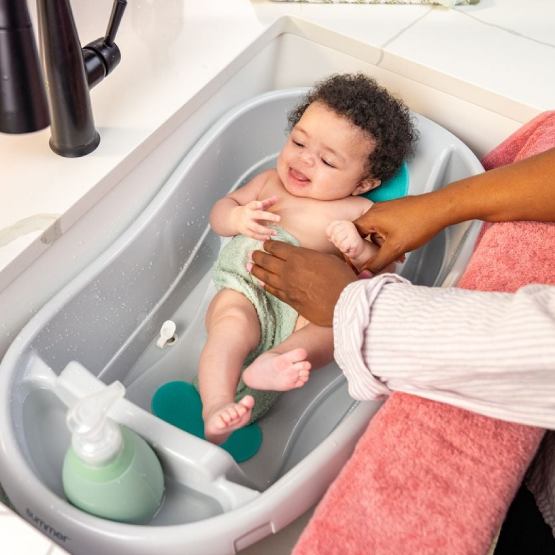 Ванночка INGENUITY 3 в 1 Summer by Comfy Clean Grey (19787) Особливості відділення для мила/губки