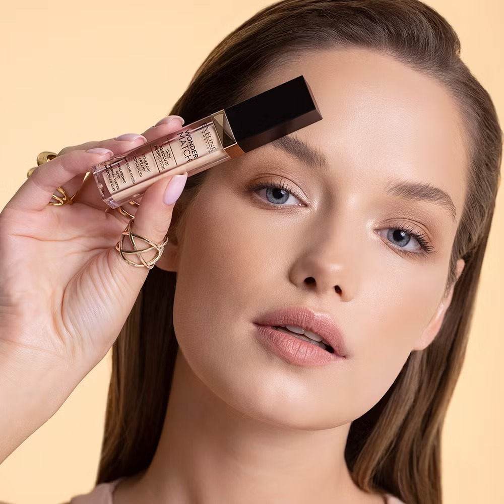 Изображение Консилер EVELINE SAND NUDE WONDER MATCH №25 с гиалуроновой кислотой 6.8 мл (5903416048435)