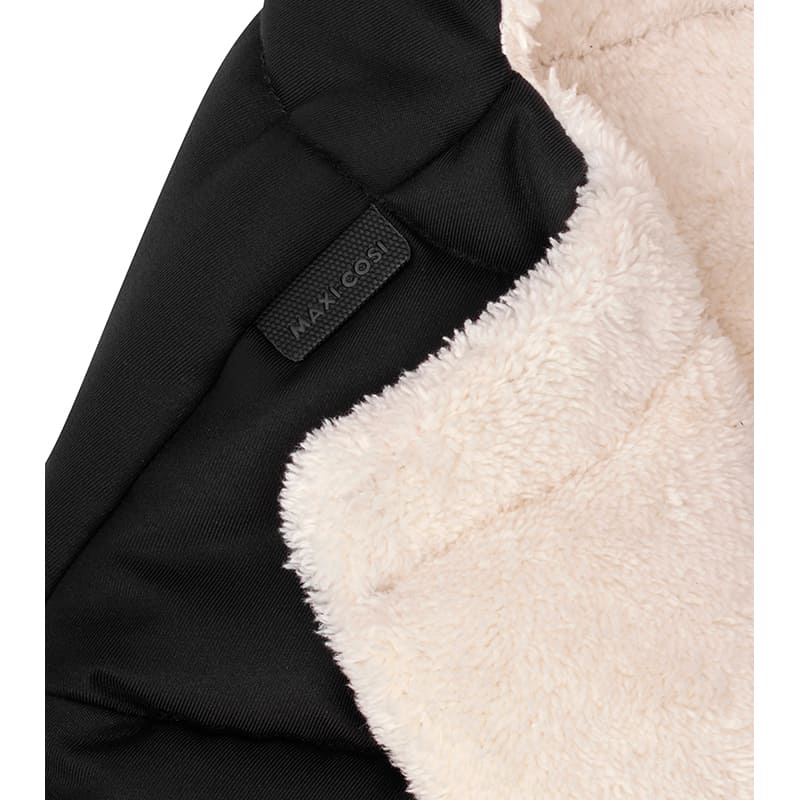 Спальний мішок MAXI-COSI Twillic Black (8735390110) Особливості Призначений для використання з 5-точковими ременями безпеки