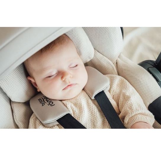 Чохол BRITAX-ROMER для KIDFIX family Moonbeam (2000041933) Додатково підходить для BRITAX-ROMER KIDFIX family; можна прати у пральній машині за температури 30 °C; у комплекті зі спортивною сумкою