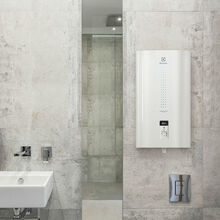 Бойлер ELECTROLUX EWH 30 Centurio IQ 2.0