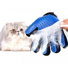 Щетка-перчатка UFT Blue (UFThairremovalgloves)