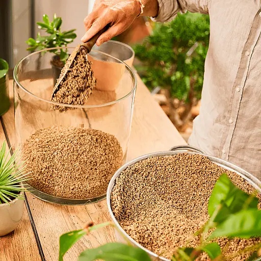 Внешний вид Субстрат COMPO BIO GRANUPLANT для комнатных растений 6 л (8818)