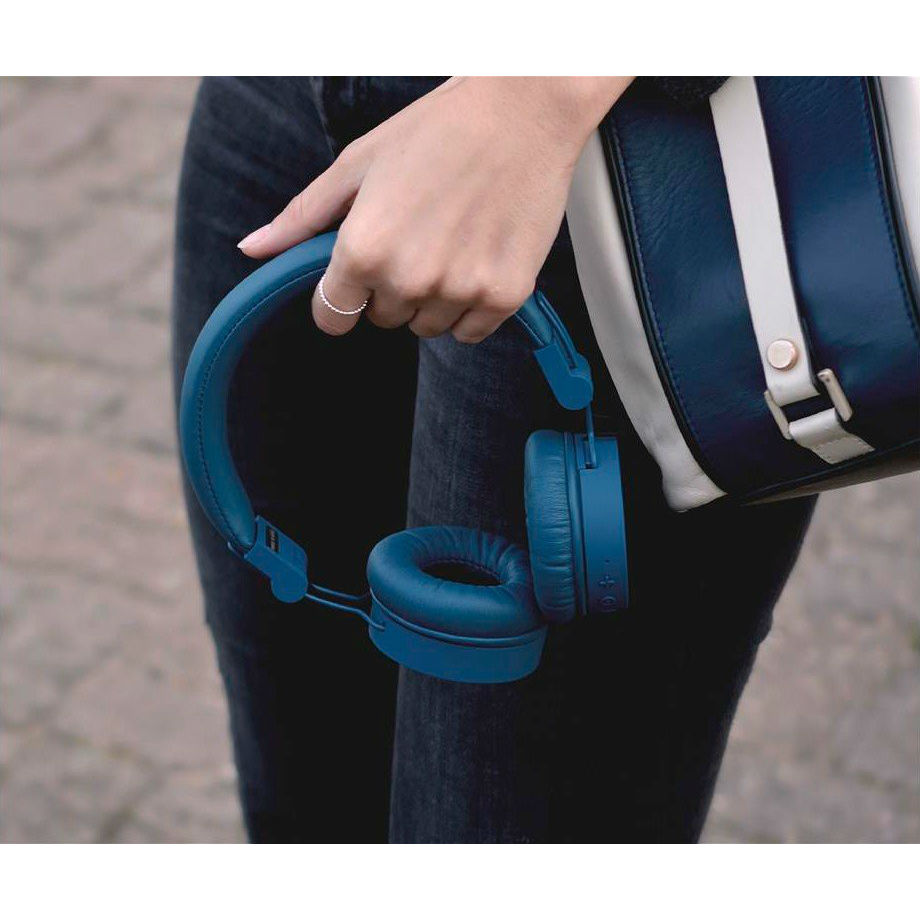 Гарнітура FRESH 'N REBEL Caps BT Headphone On-Ear Indigo (3HP200IN) -  купити в інтернет-магазині ◁ ФОКСТРОТ ▷ відгуки, характеристики, ціни в  Києві, Харкові, Дніпрі, Одесі