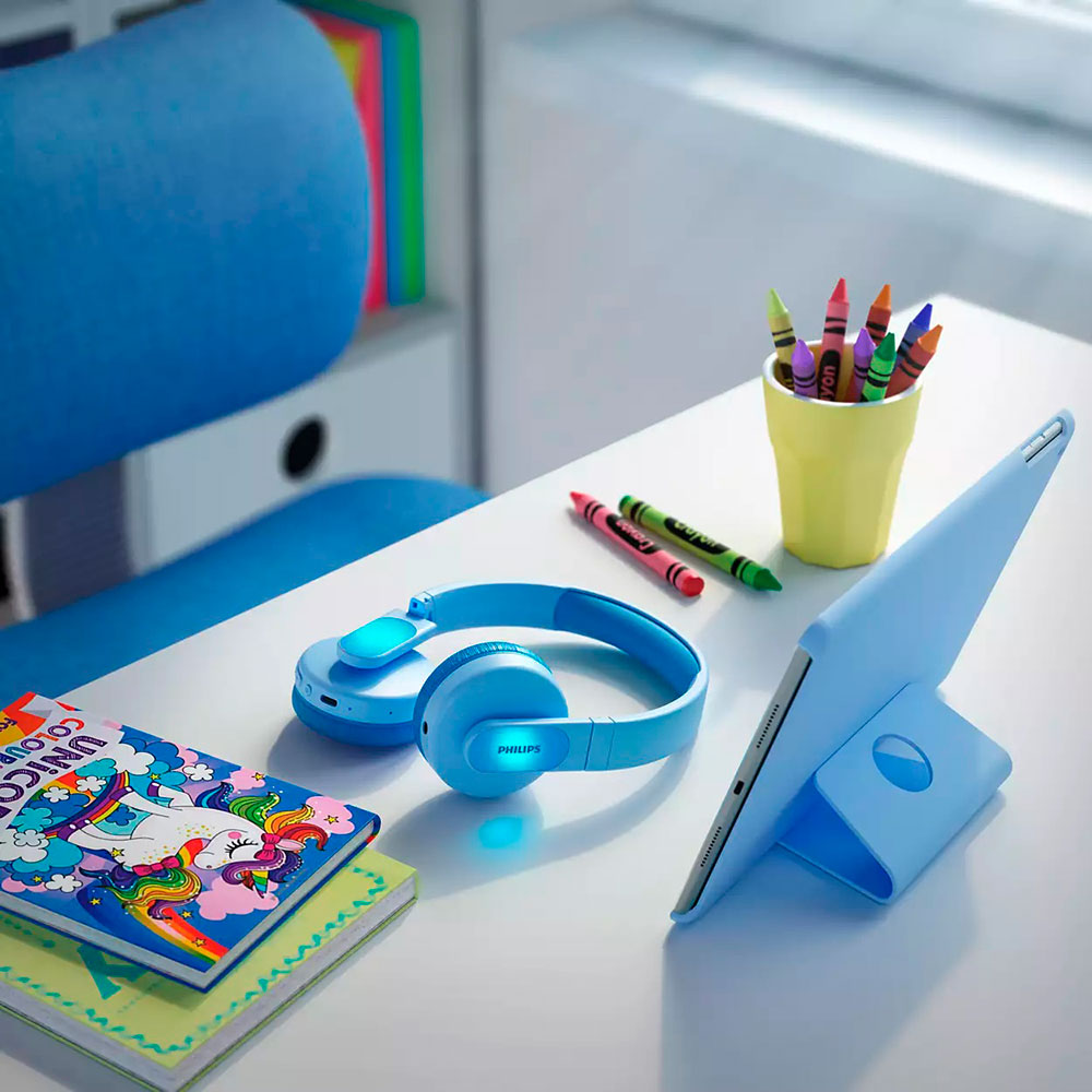 Фото Гарнітура Philips Kids TAK4206 On-ear Colored light panels Wireless Blue (TAK4206BL/00)