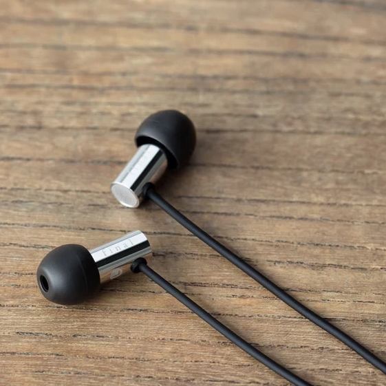 Наушники FINAL AUDIO E2000 Black (90403737) Вид наушники