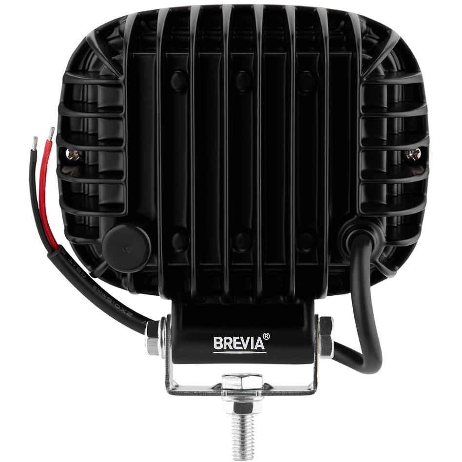 Фара светодиодная BREVIA 10-30V 30W 3 x 10W 2700Lm CSP1860DE 1 шт (10660QLX1) Совместимость универсальные
