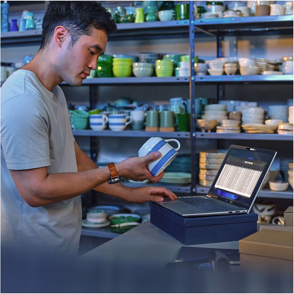 Заказать Ноутбук HP ProBook 4 G1i Pike Silver (B1AZ7AV_V2)