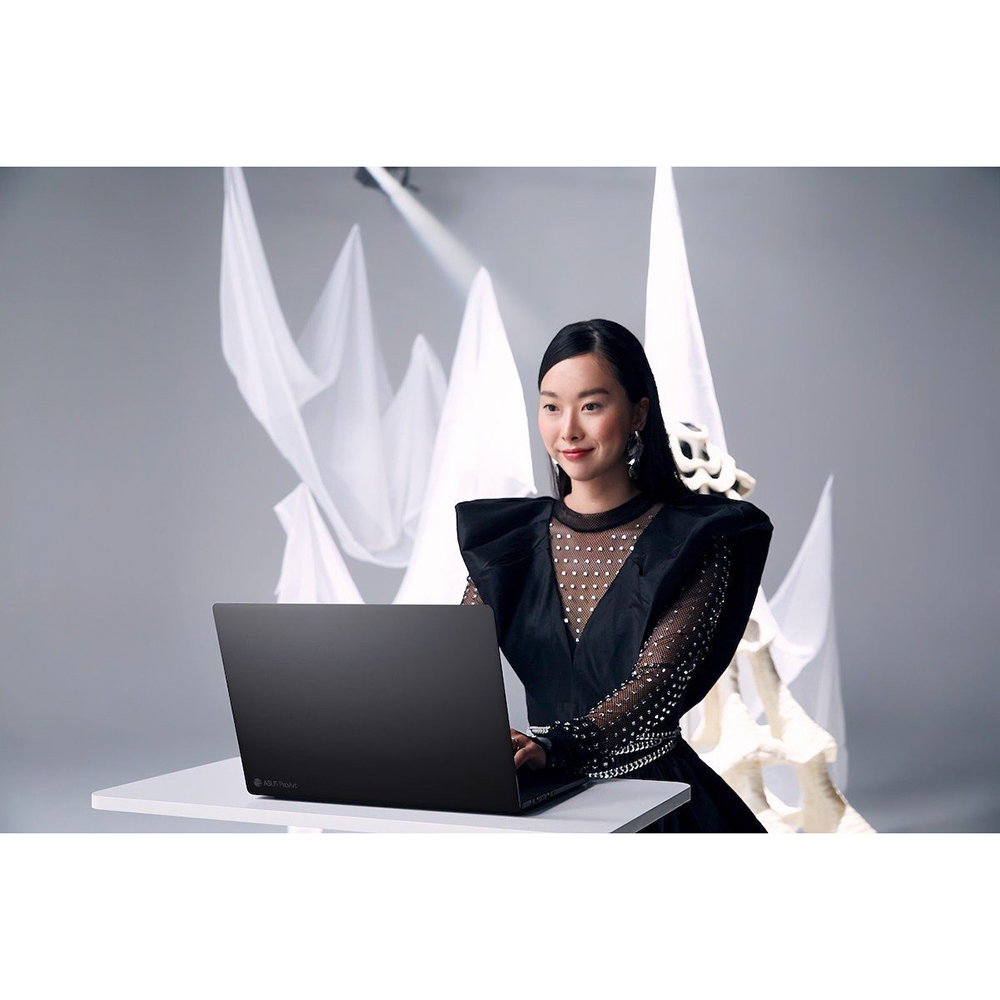 Зображення Ноутбук ASUS H7606WW-SE002X (90NB17F1-M000C0)