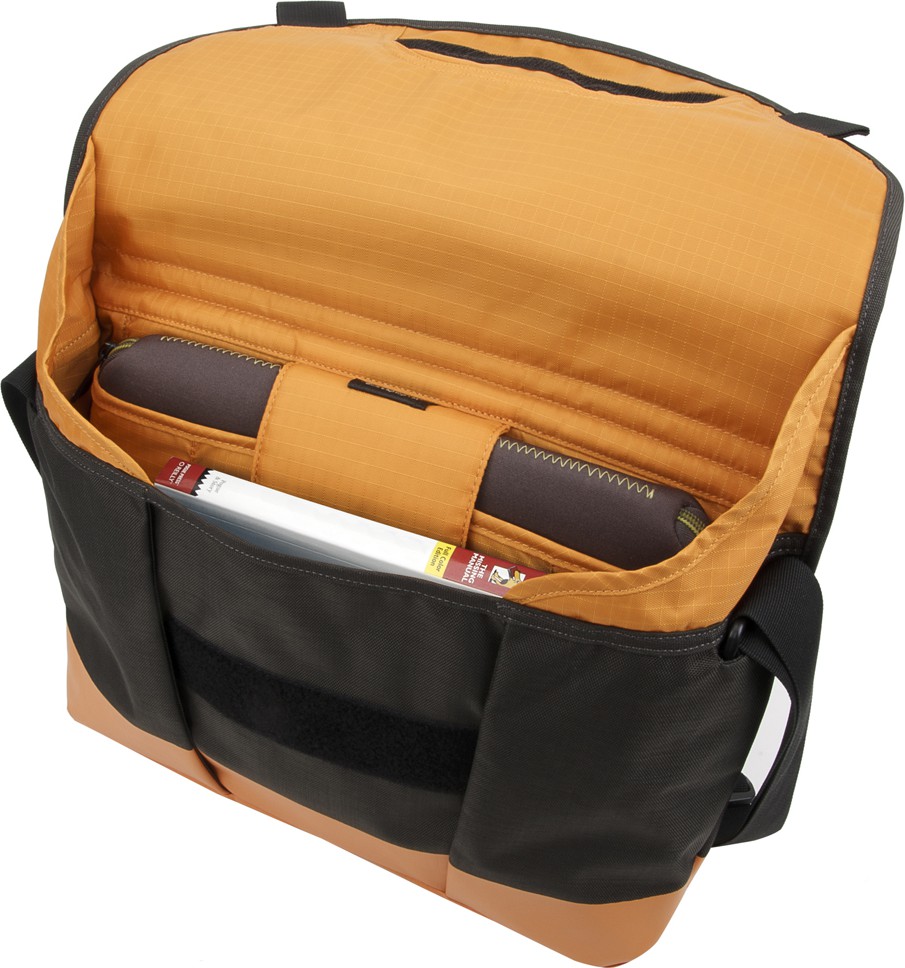 Сумка для ноутбука CRUMPLER Private Surprise Slim Laptop M (PSS-M-004) Внутрішні розміри (ШхВхГ) 32.5 х 3.3 х 23.5