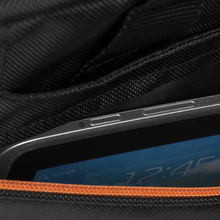 RIVACASE 8033 (Black)