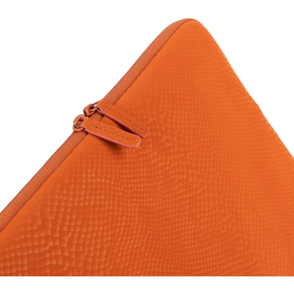 Чохол для ноутбука TUCANO Boa 15"/16" Orange (https://erc.ua/ware/375943-tucano-sleeve-boa-for-laptop-15-16-orage/) Матеріал поліуретан