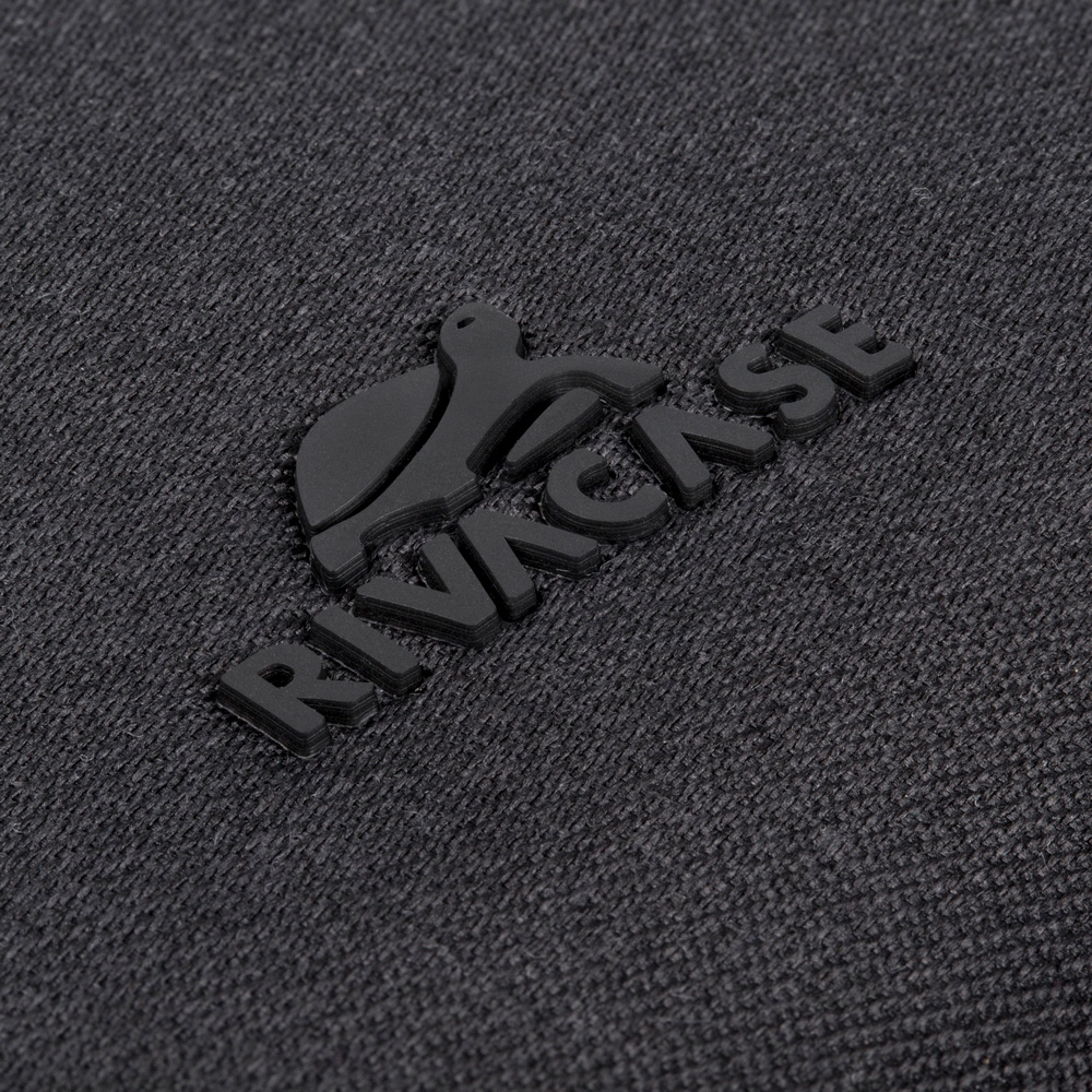 В Фокстрот Чехол для ноутбука RIVACASE ECO 8116 16" Black (8116 (Black) ECO)