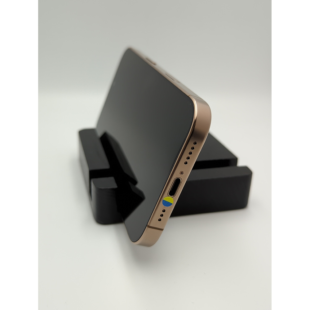 Б/у APPLE iPhone 16 Pro 256GB Desert Titanium FYOOCHA (USED, Grade A) Основная камера 48