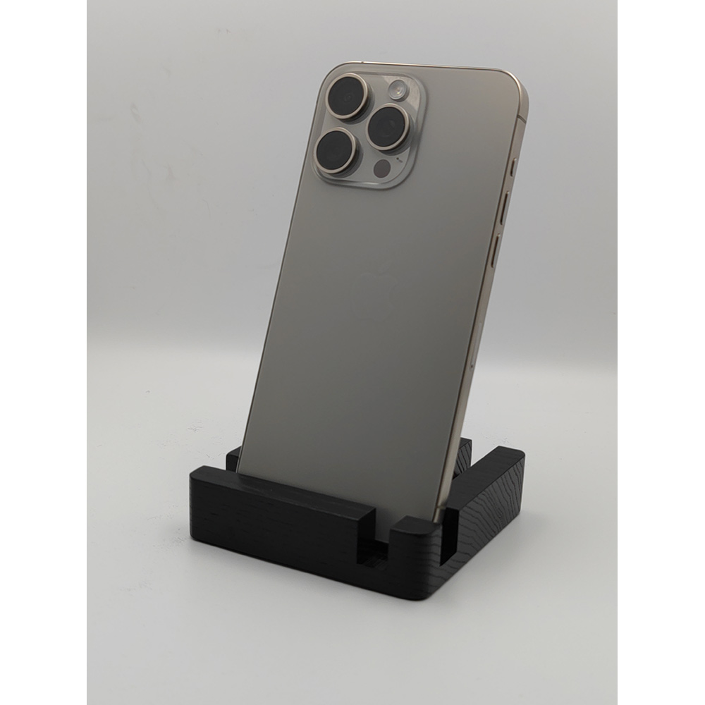 Смартфон FYOOCHA Apple iPhone 15 Pro Max 256Gb Natural Titanium (USED, Grade A) Диагональ дисплея 6.7