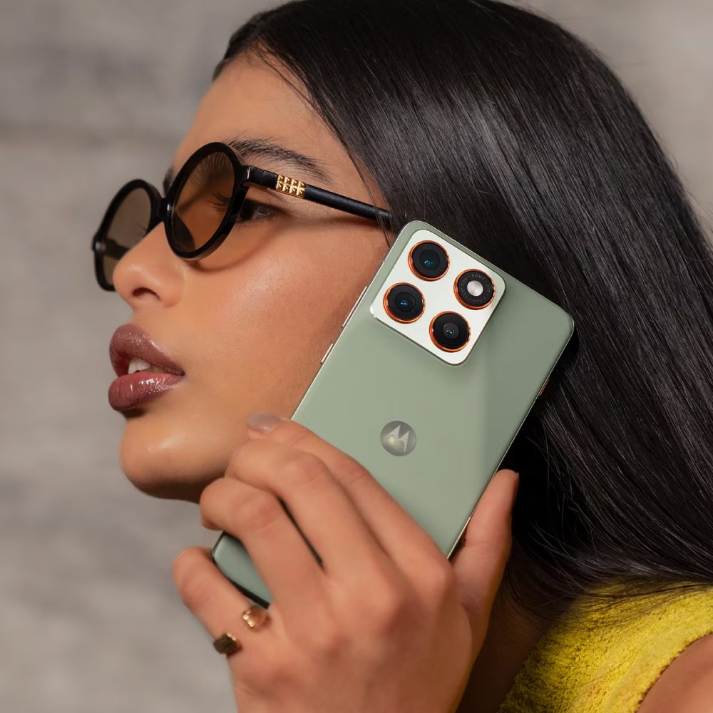 Фото Смартфон MOTOROLA Edge 70 12/512GB Lily Pad (PBA50025RS)