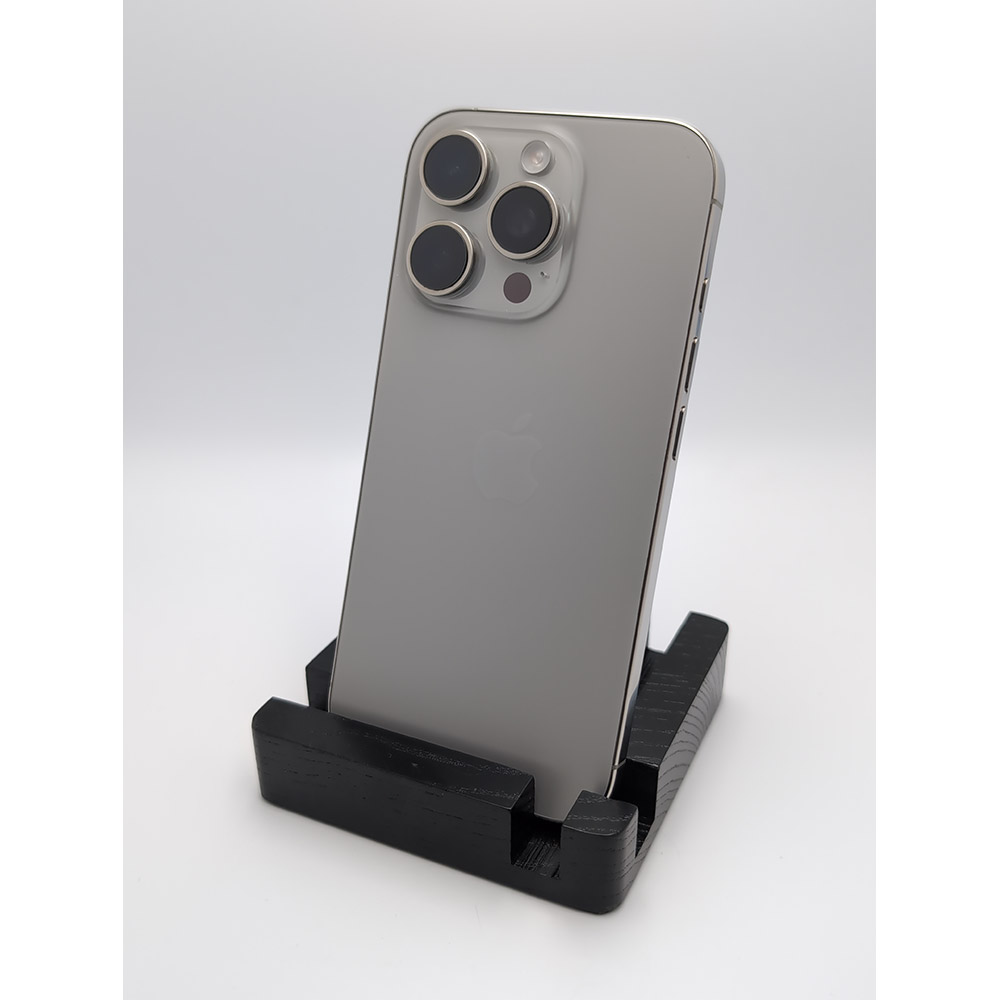 Б/в Apple iPhone 16 Pro 256Gb e-Sim Natural Titanium FYOOCHA (Grade A) Діагональ дисплея 6.3