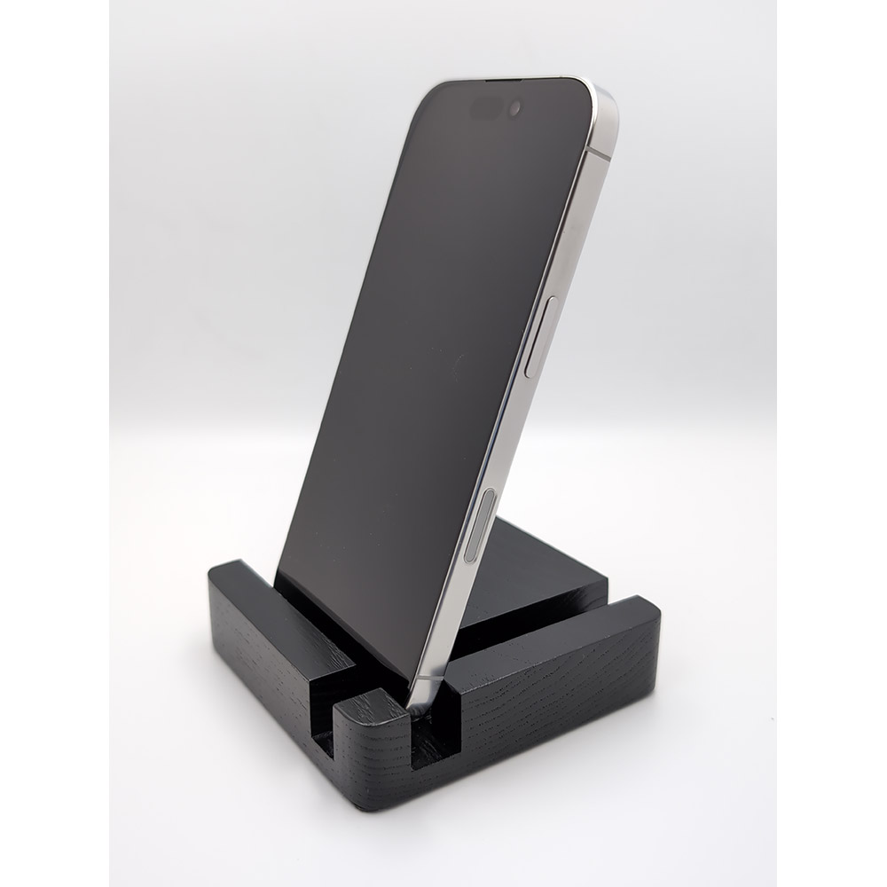 Внешний вид Б/у Apple iPhone 16 Pro 256Gb e-Sim White Titanium FYOOCHA (Grade A)