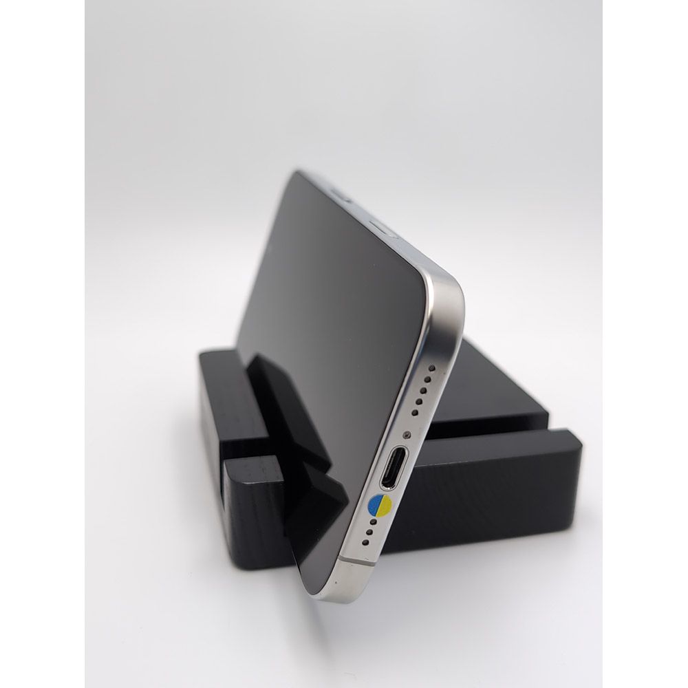 Заказать Б/у Apple iPhone 16 Pro 256Gb e-Sim White Titanium FYOOCHA (Grade B)