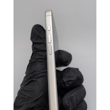 Б/у Apple iPhone 16 Pro 256Gb e-Sim White Titanium FYOOCHA (Grade B)