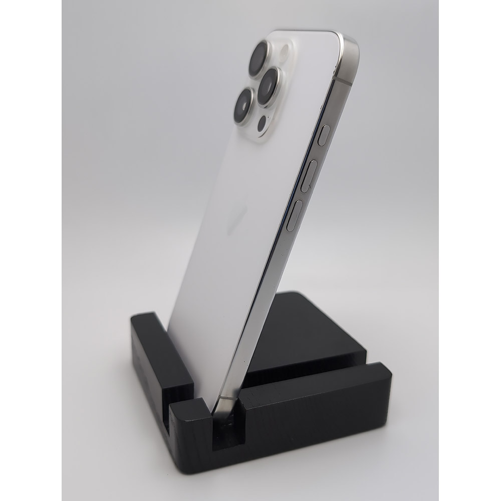 Б/у Apple iPhone 16 Pro 256Gb e-Sim White Titanium FYOOCHA (Grade B) Основная камера 48