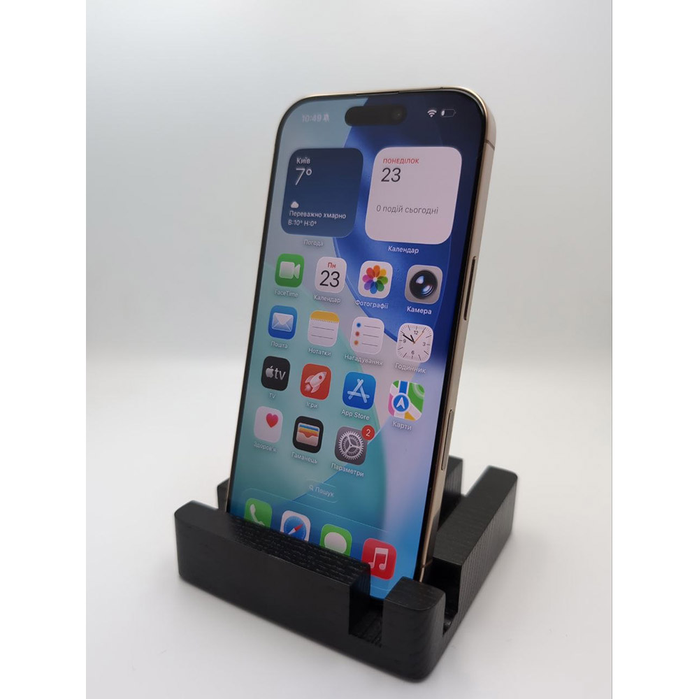 Б/у Apple iPhone 16 Pro 256Gb e-Sim Desert Titanium FYOOCHA (Grade A) Встроенная память, Гб 256