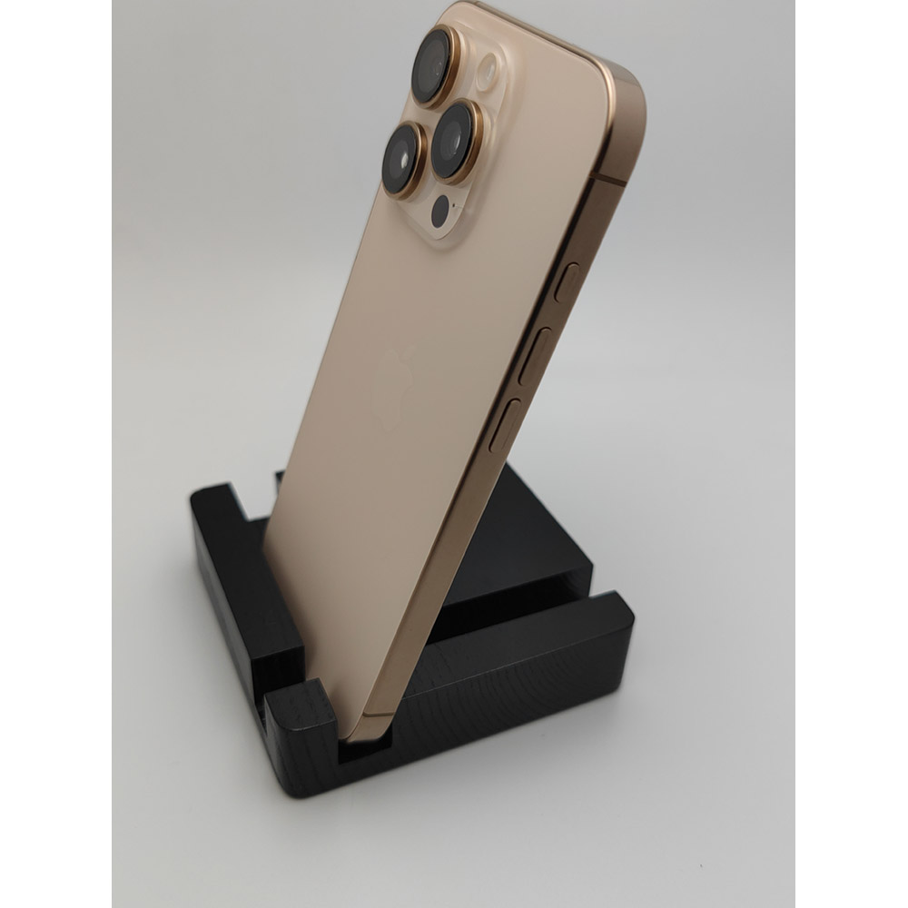 Б/у Apple iPhone 16 Pro 256Gb e-Sim Desert Titanium FYOOCHA (Grade A) Основная камера 48