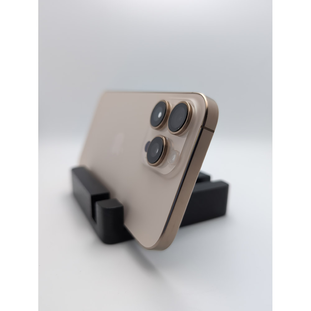 Фото Б/в Apple iPhone 16 Pro Max 256Gb e-Sim Desert Titanium FYOOCHA (Grade A)