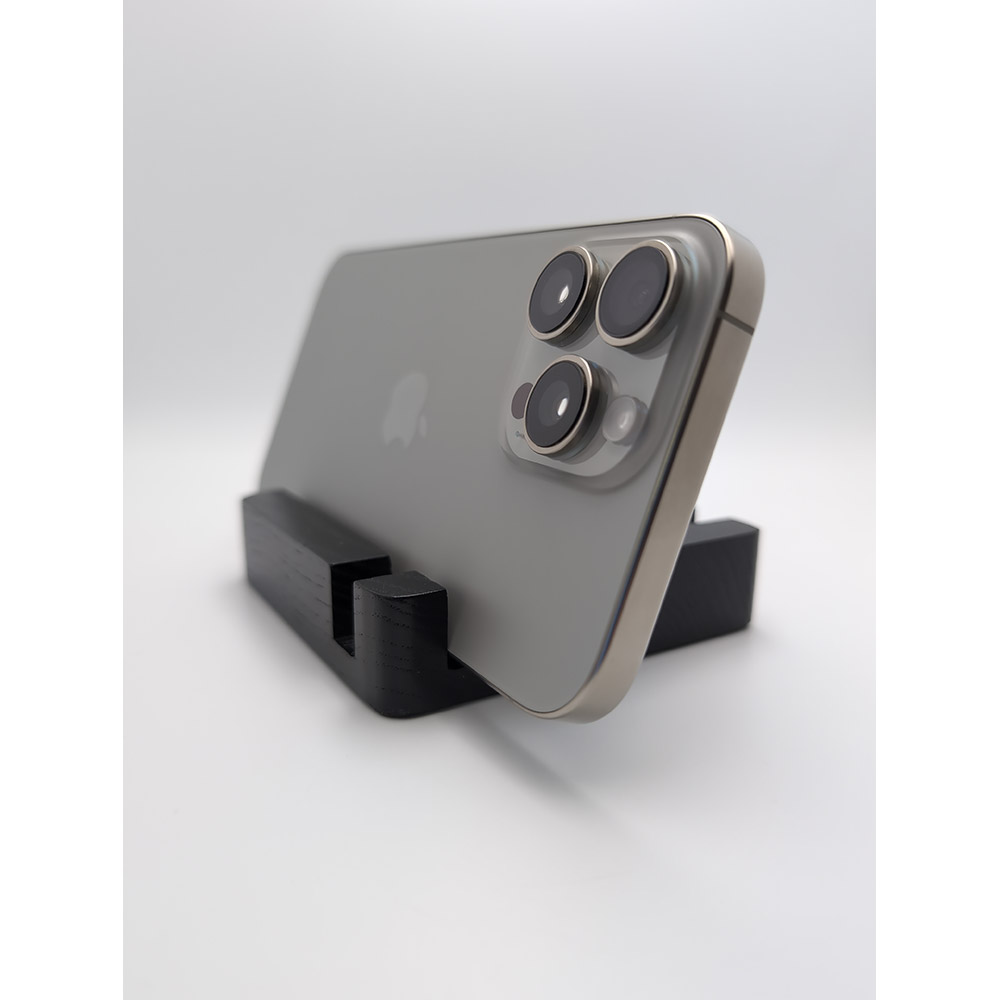 Фото Б/у Apple iPhone 16 Pro Max 256Gb e-Sim Natural Titanium FYOOCHA (Grade A)