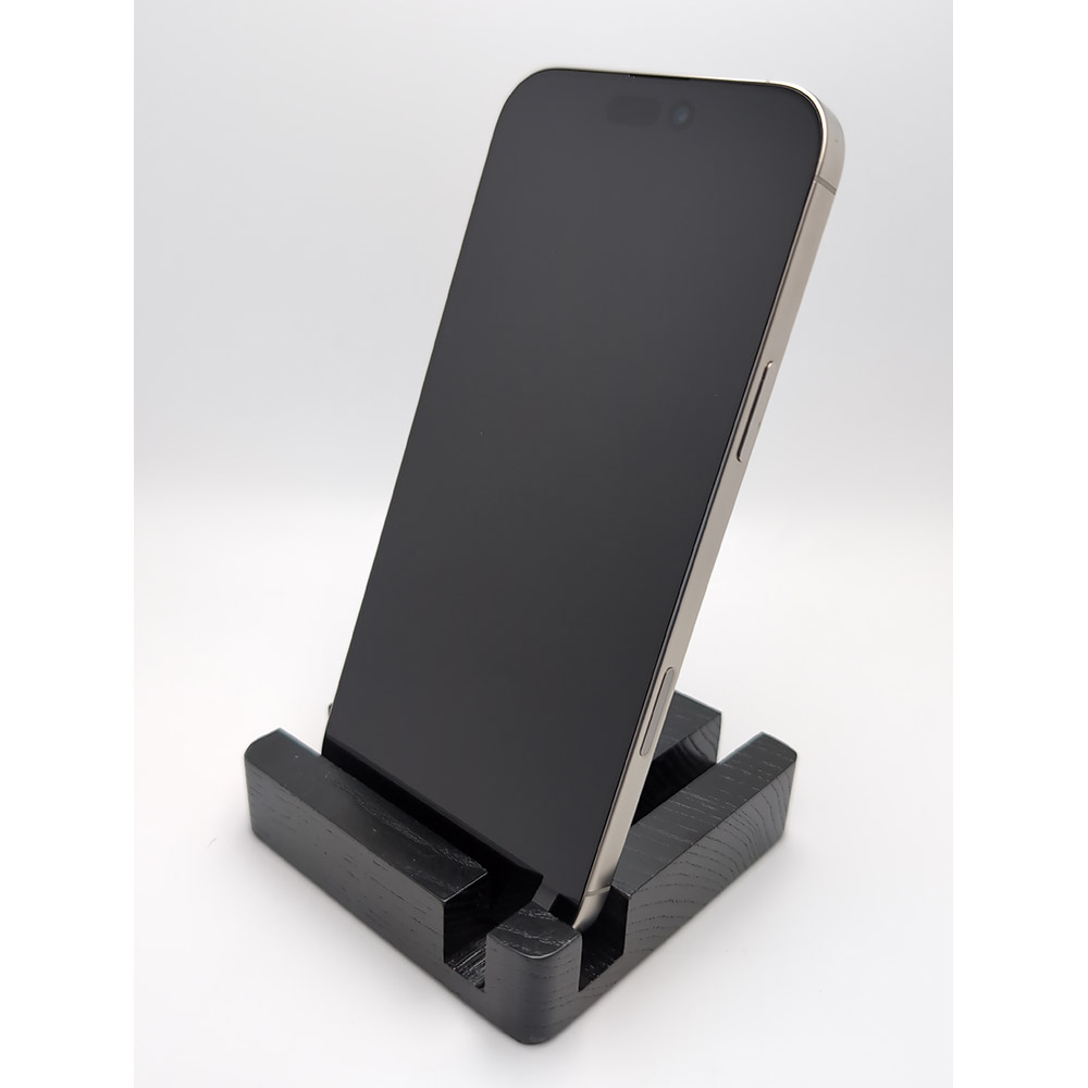 Б/у Apple iPhone 16 Pro Max 256Gb e-Sim Natural Titanium FYOOCHA (Grade A) Диагональ дисплея 6.9