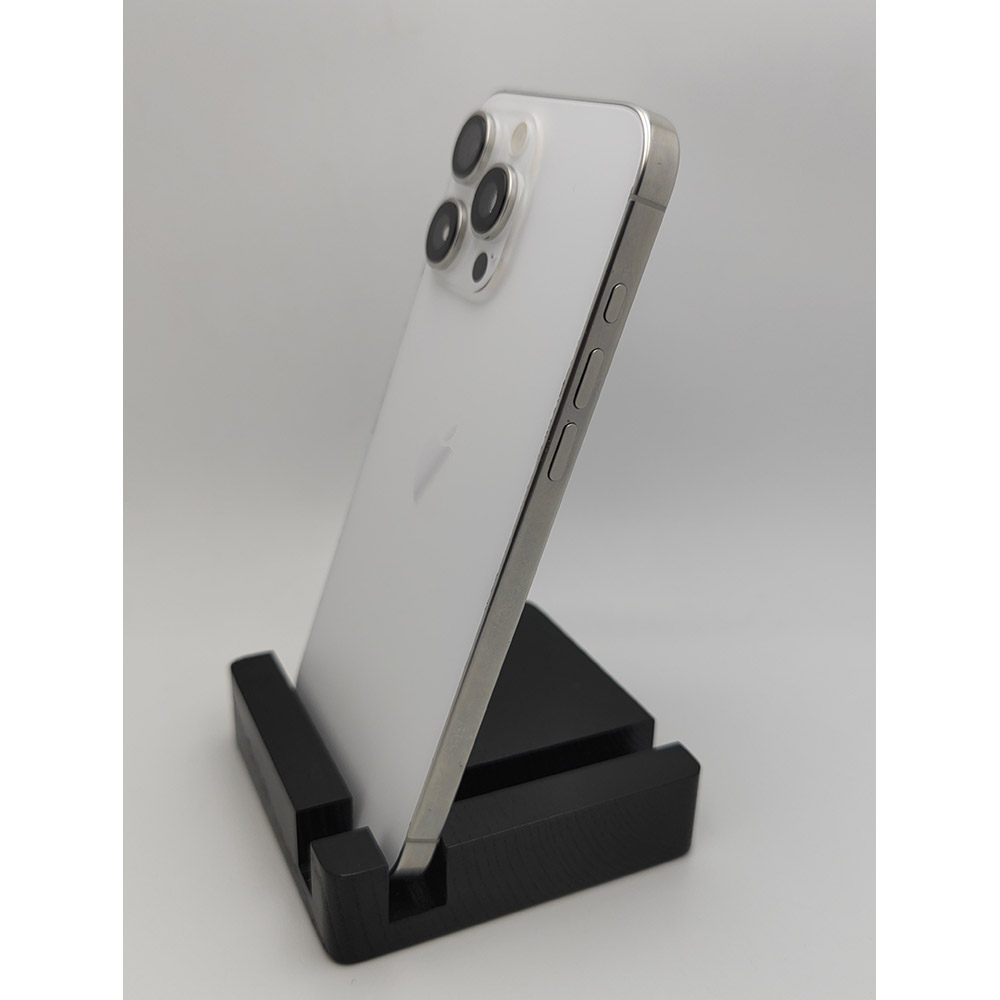 Б/у Apple iPhone 16 Pro Max 256Gb e-Sim White Titanium FYOOCHA (Grade A) Матрица OLED Super Retina XDR