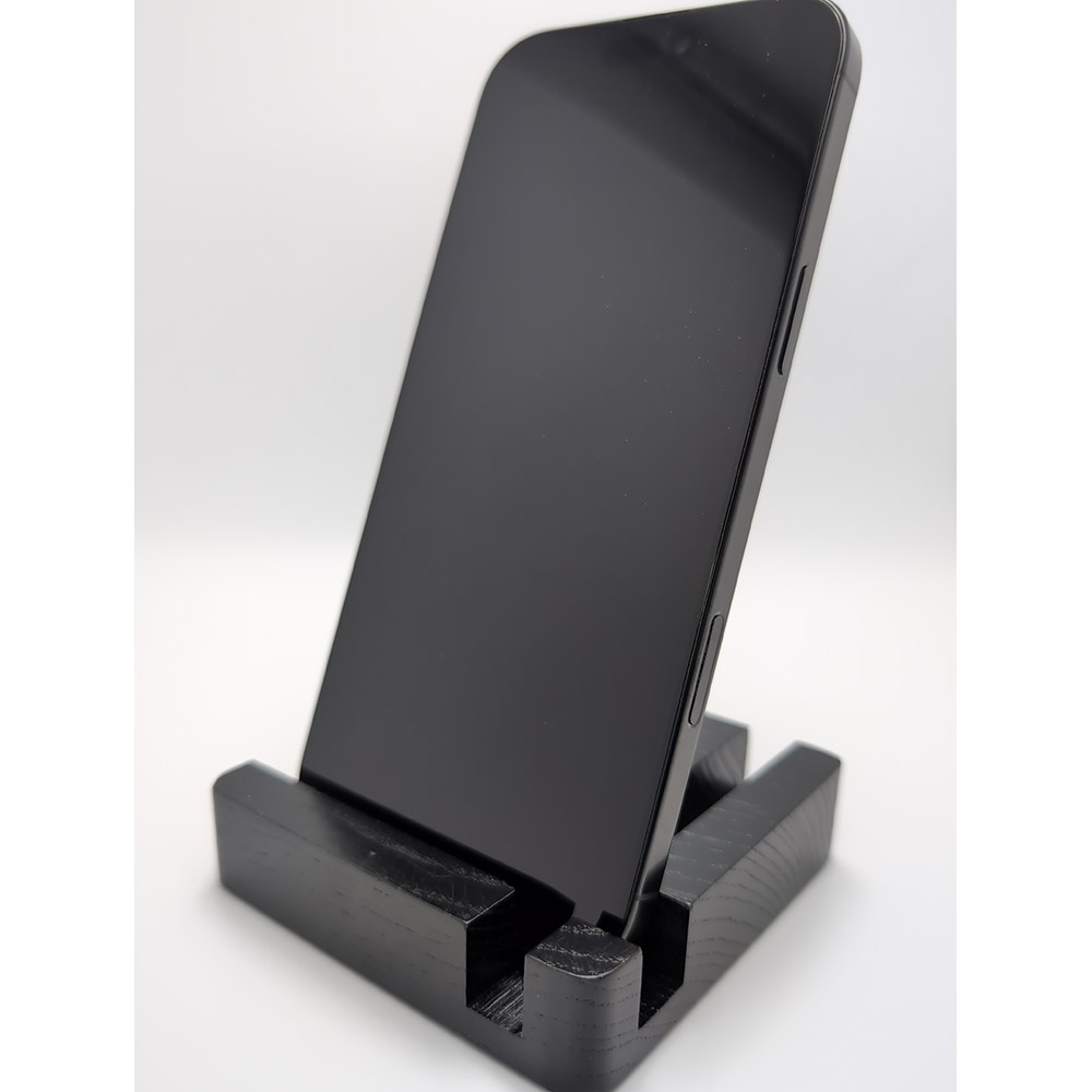 Б/у Apple iPhone 16 Pro Max 256Gb e-Sim Black Titanium FYOOCHA (Grade B) Диагональ дисплея 6.9