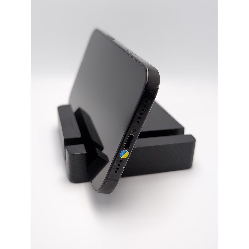 Заказать Б/у Apple iPhone 16 Pro Max 256Gb e-Sim Black Titanium FYOOCHA (Grade B)