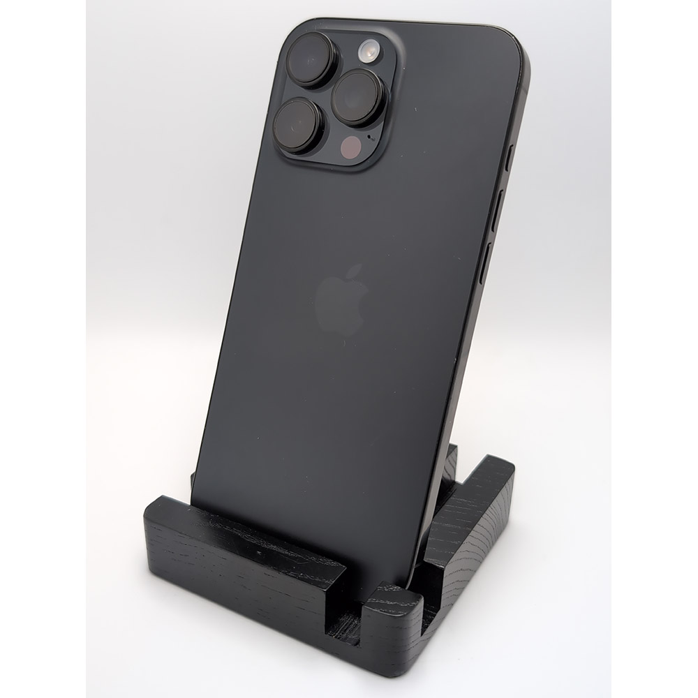 Б/у Apple iPhone 16 Pro Max 256Gb e-Sim Black Titanium FYOOCHA (Grade B) Матрица OLED Super Retina XDR