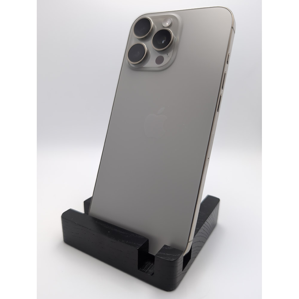 Б/у Apple iPhone 16 Pro Max 256Gb e-Sim Natural Titanium FYOOCHA (Grade B) Основная камера 48