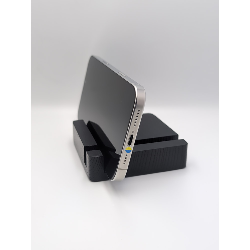 Внешний вид Б/у Apple iPhone 16 Pro Max 256Gb e-Sim White Titanium FYOOCHA (Grade B)