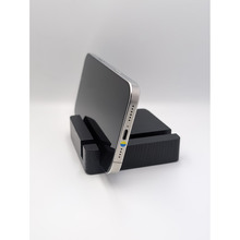 Б/у Apple iPhone 16 Pro Max 256Gb e-Sim White Titanium FYOOCHA (Grade B)