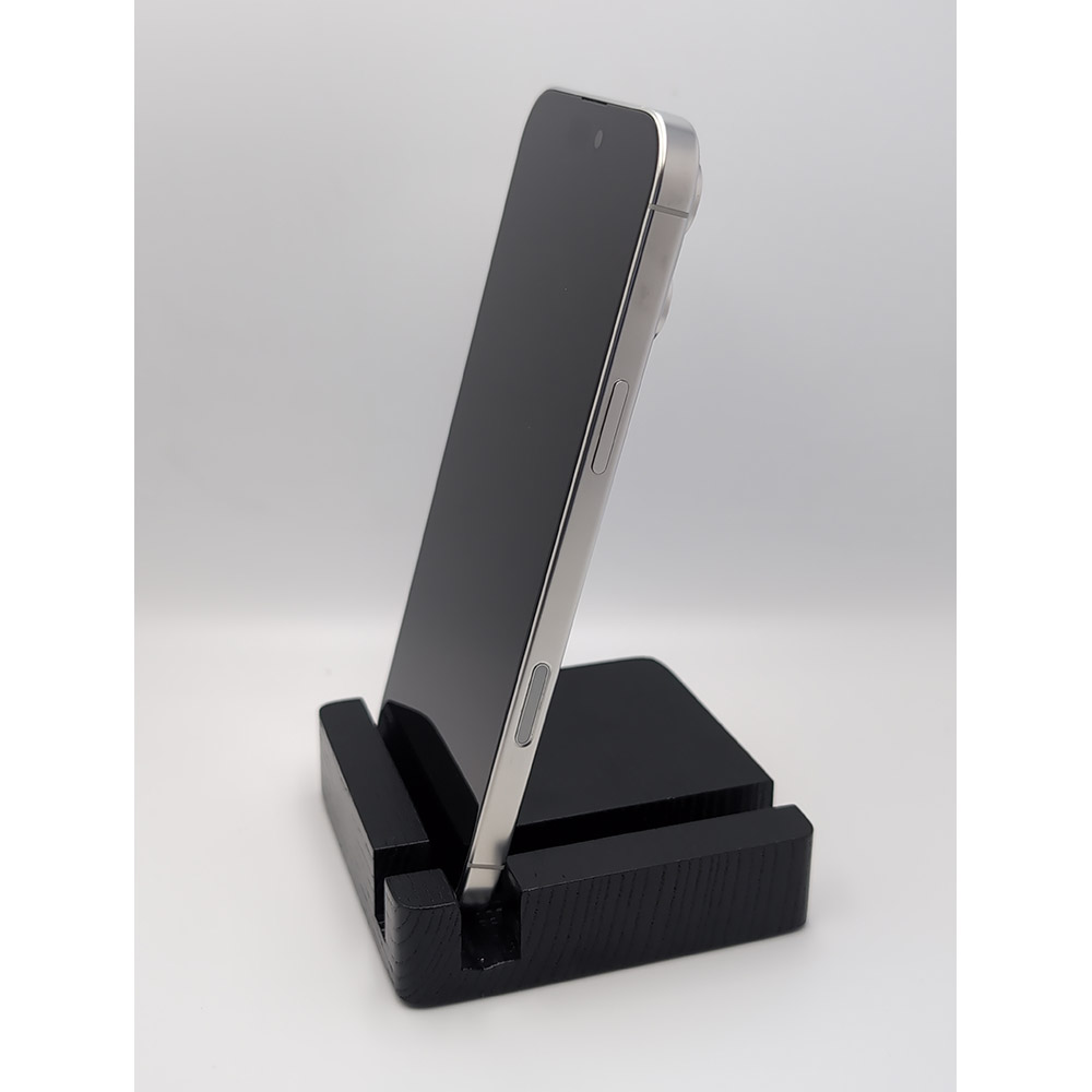 Б/у Apple iPhone 16 Pro Max 256Gb e-Sim White Titanium FYOOCHA (Grade B) Матрица OLED Super Retina XDR