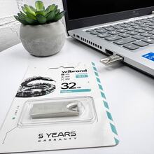 Флеш-драйв WIBRAND Taipan 32Gb Silver (WI2.0/TA32U2S)