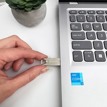 Флеш-драйв WIBRAND Taipan 64Gb Silver (WI2.0/TA64U2S)