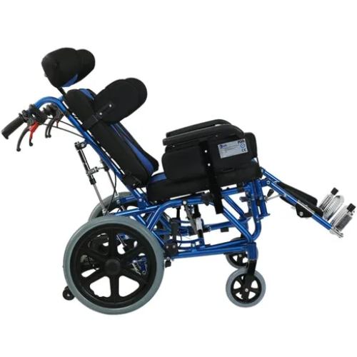 Кресло колесное Karadeniz Medical G458 Дополнительно спинка откидная до 160° (6 уровней, тип шезлонг); наклон рамы от 3° до 22°; подголовник с системой фиксации ремнем; съемные подножки с регулировкой длины и угла подъема до 90°; съемные подлокотники с регулировкой высоты до 5 см