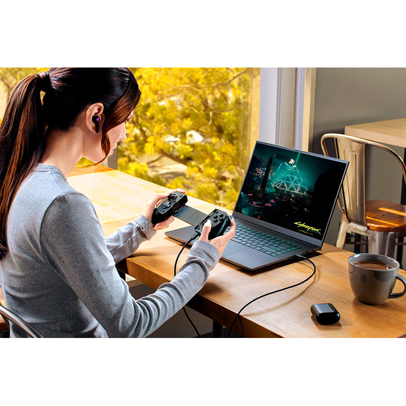Фото Геймпад RAZER Kishi V3 USB C (RZ06-03550100-R3M1)