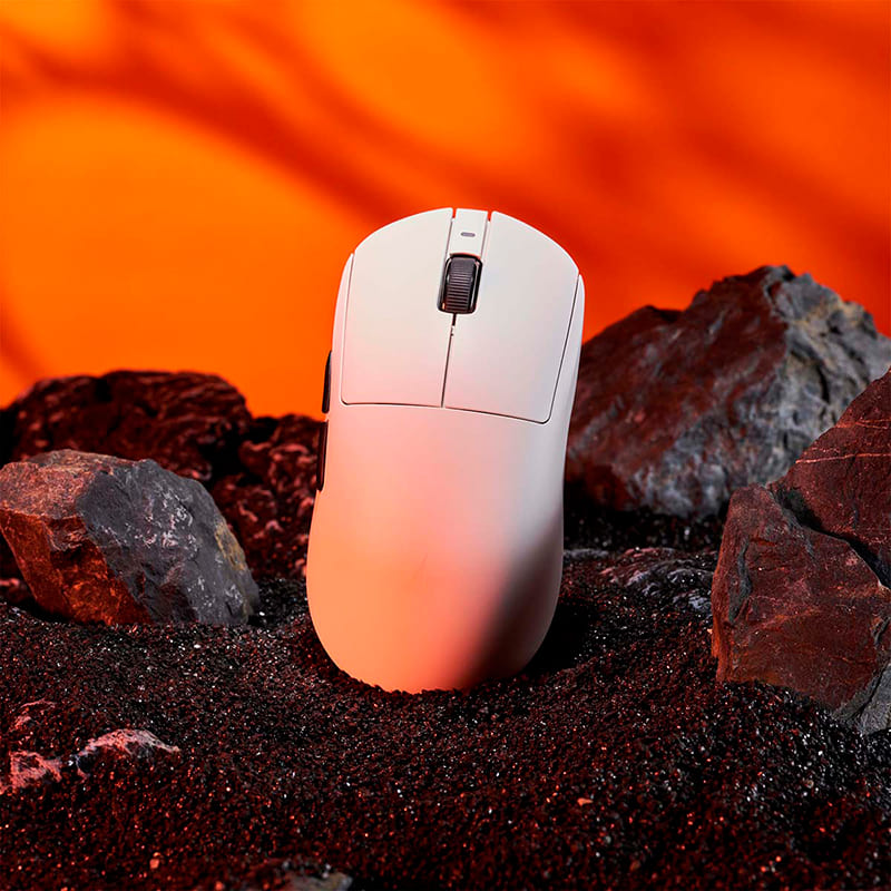 Миша ATK Dragonfly A9 Ultra Lightweight White (ATK-A9-ULTRA-WHT) Комплектація Кабель USB-A – USB-C 8K 1.6 м; 8K донгл NearLink (2.4 ГГц приймач); Перехідник USB-C – USB-A; Додаткові 100% ПТФЕ ковзні ножики; Посібник користувача; Гарантійний талон
